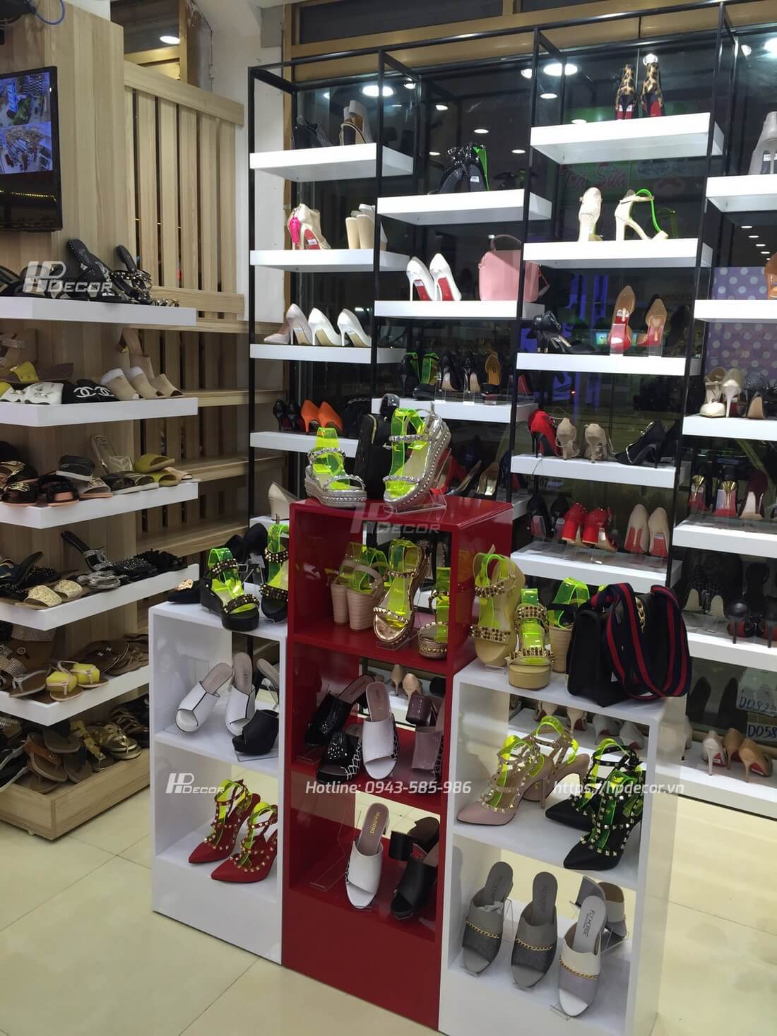 Thi công Shop giày dép cao cấp Trường Thịnh COLLECSION 14 Thicongshopgiaydeptruongthinh3