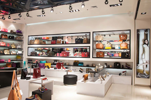 Thiết kế shop túi xách