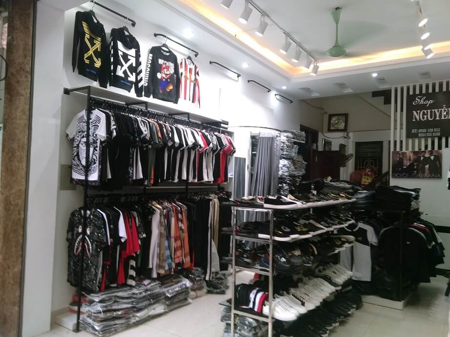 Thi công nội thất Shop thời trang nam Nguyễn Tân (15m2) tại Long Biên 2 Thicongnoithatcuahangquanaothoitranglongbien1