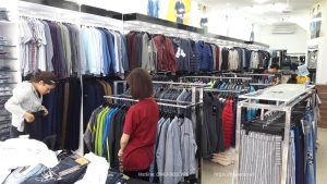 Thumbnail of http://Thiet-ke-va-thi-cong-noi-that-shop-thoi-trang-wbb-2