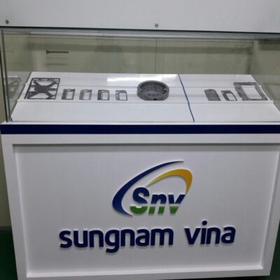 Tủ trưng bày 'Sam Sung Vina' đẹp, kiểu dáng hiện đại Tu-sam-sung-vina (1)