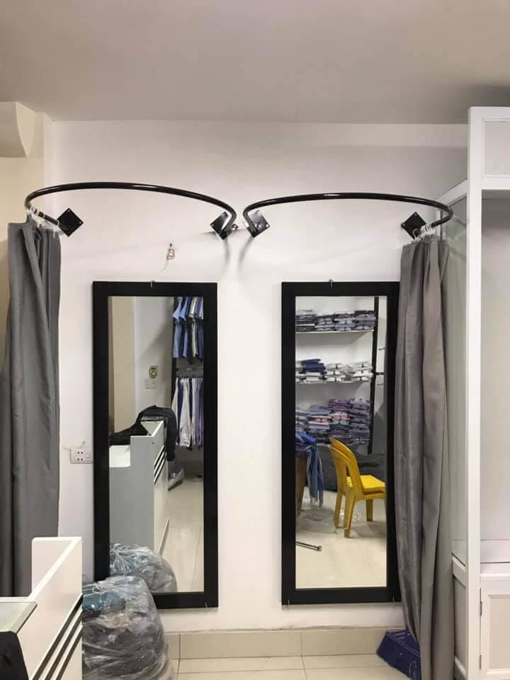Thiết kế shop quần áo nữ nhỏ đẹp, chuyên nghiệp chi phí rẻ nhất 36 hpdecor.vnthiết kế shop quần áo nữ nhỏ đẹp