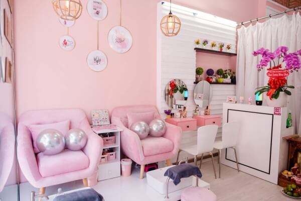 Thiết kế tiệm nail nhỏ đẹp, sang trọng & hiện đại 24 Thietkenailspa (2)