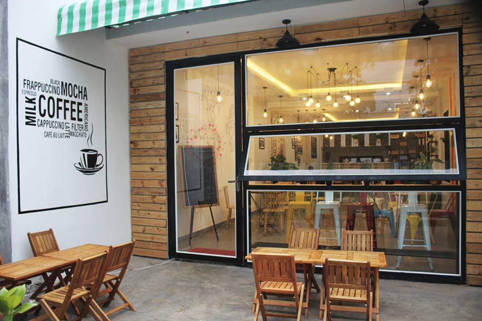Thiết kế quán cafe nhỏ đẹp giá rẻ, cực hút khách 16 Thietkequancafenhodepgiare15