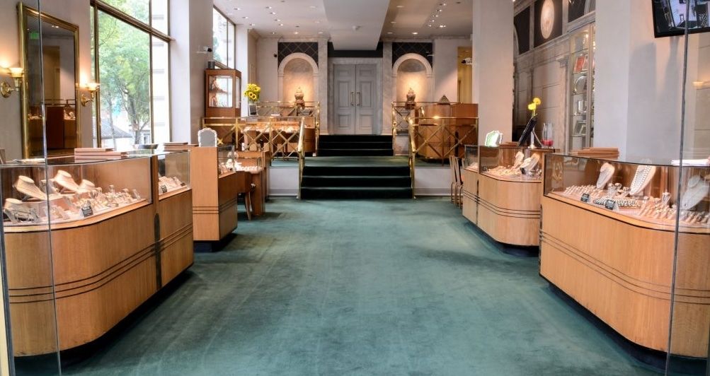 Thiết kế shop phụ kiện trang sức chuyên nghiệp, ấn tượng, bắt mắt 22 Thietkeshopphukientrangsuc10