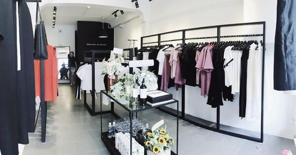 Thiết kế shop quần áo nữ nhỏ đẹp, chuyên nghiệp chi phí rẻ nhất 32 thiết kế shop quần áo nữ nhỏ đẹp