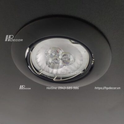 Giá trưng bày sản phẩm TTB-120 Gia-trung-bay-san-pham-co-den-va-kinh-1