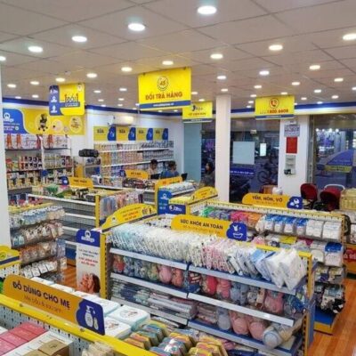 Thiết kế cửa hàng bán đồ sơ sinh Cua Hang Ban Do So Sinh Dep (3)