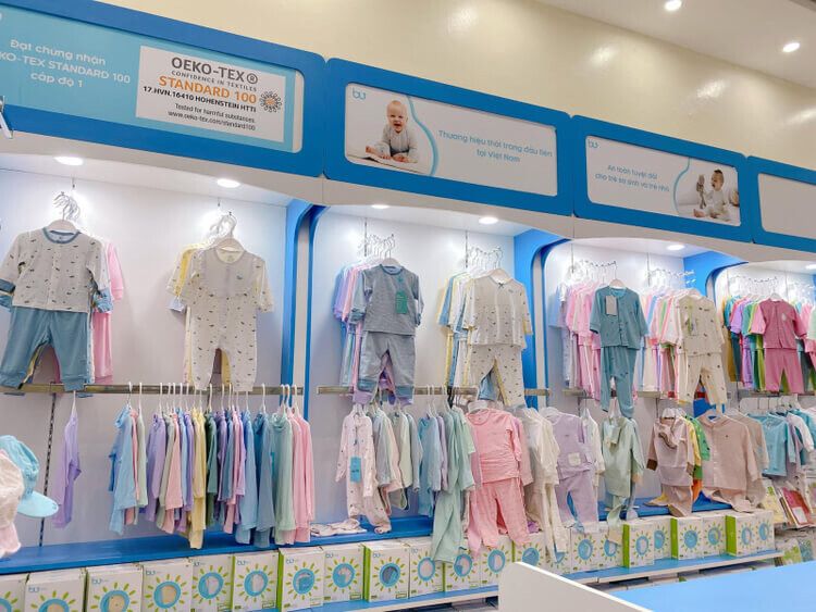 Thiết kế cửa hàng bán đồ sơ sinh Thiet Ke Shop Ban Do So Sinh (6)