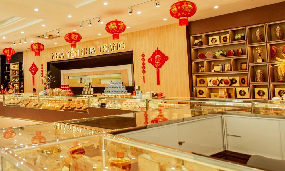 Thiết kế cửa hàng yến sào đẹp, sang trọng, hiện đại Cua Hang Yen Sao (14)