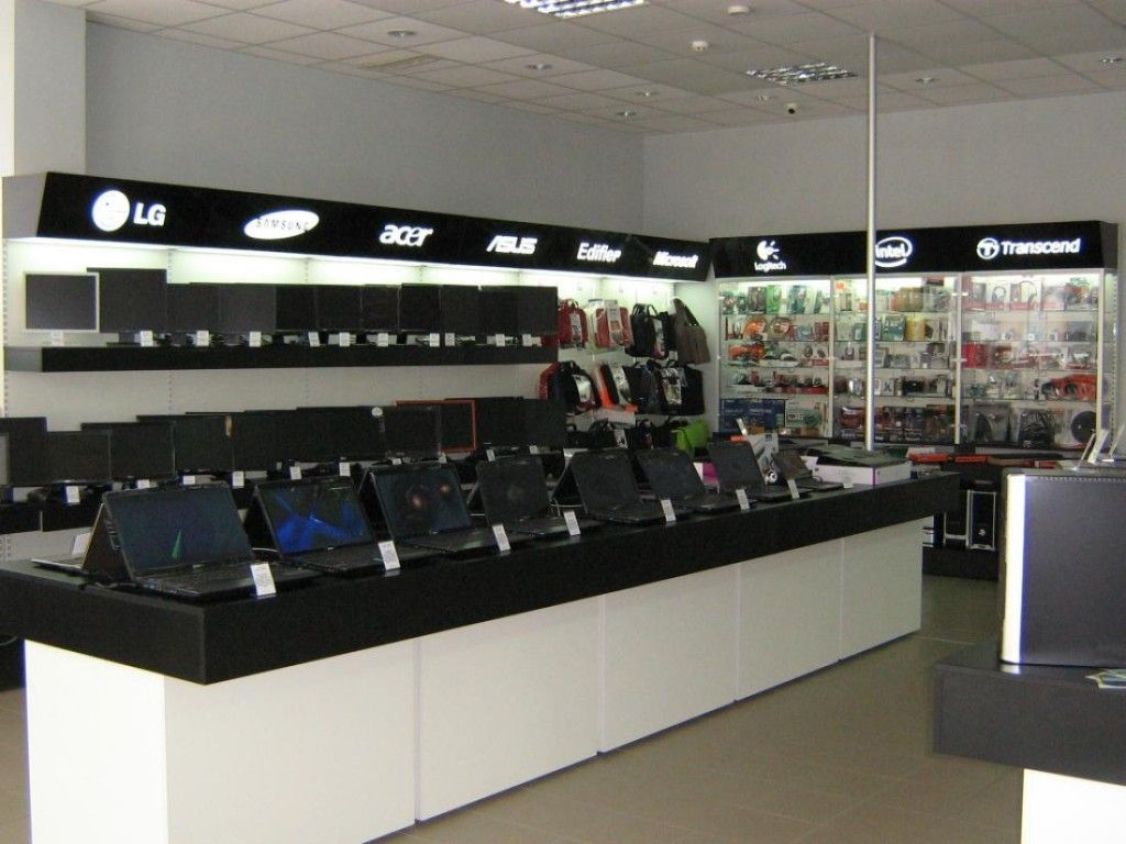 Tu Trung Bay Laptop 4