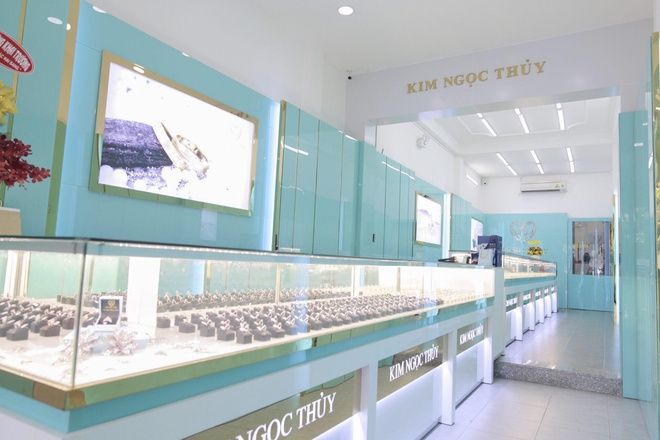 Tổng hợp 10+ mẫu tủ trưng bày vàng bạc đẹp, sang trọng Tu Trung Bay Vang Bac 5