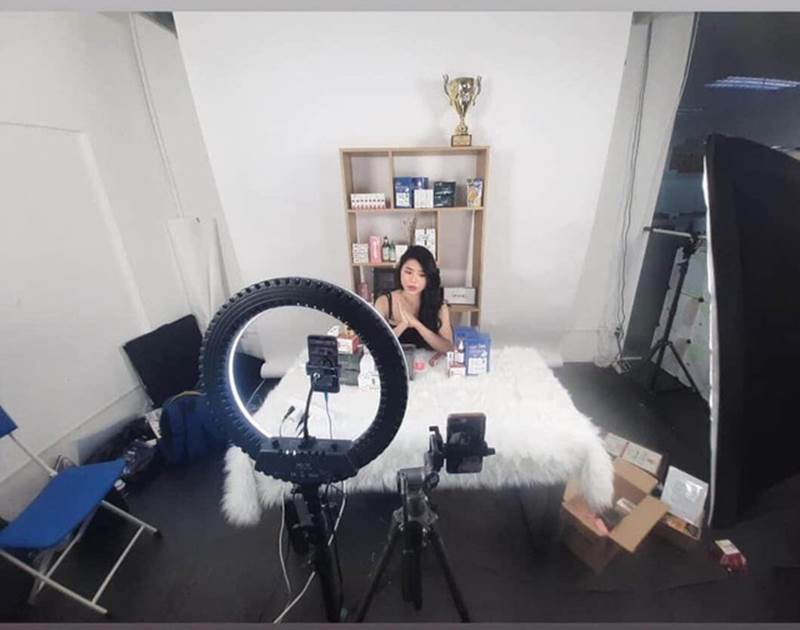 Phong Livestream 4