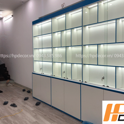 Tủ kệ gỗ kính có đèn led trưng bày sản phẩm TU101 Tu Ke Trung Bay Co Den Led Tu101 Anh2